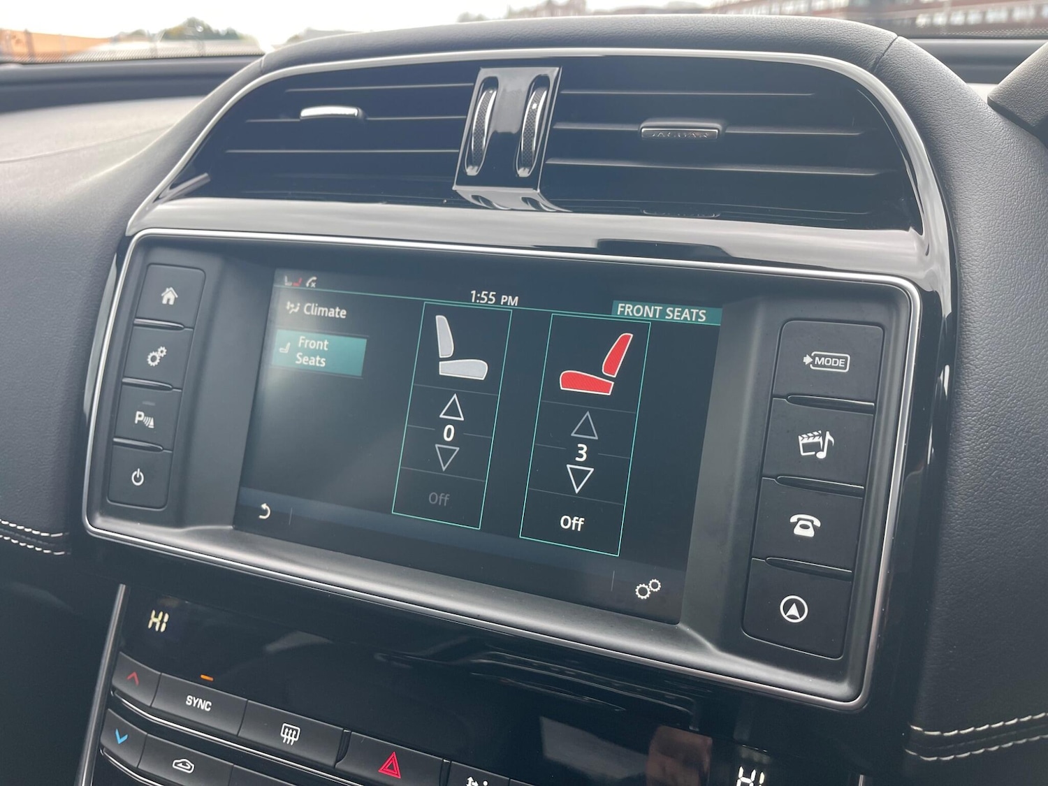 Used Jaguar XE 2016 for sale - 76995568: Photo 16