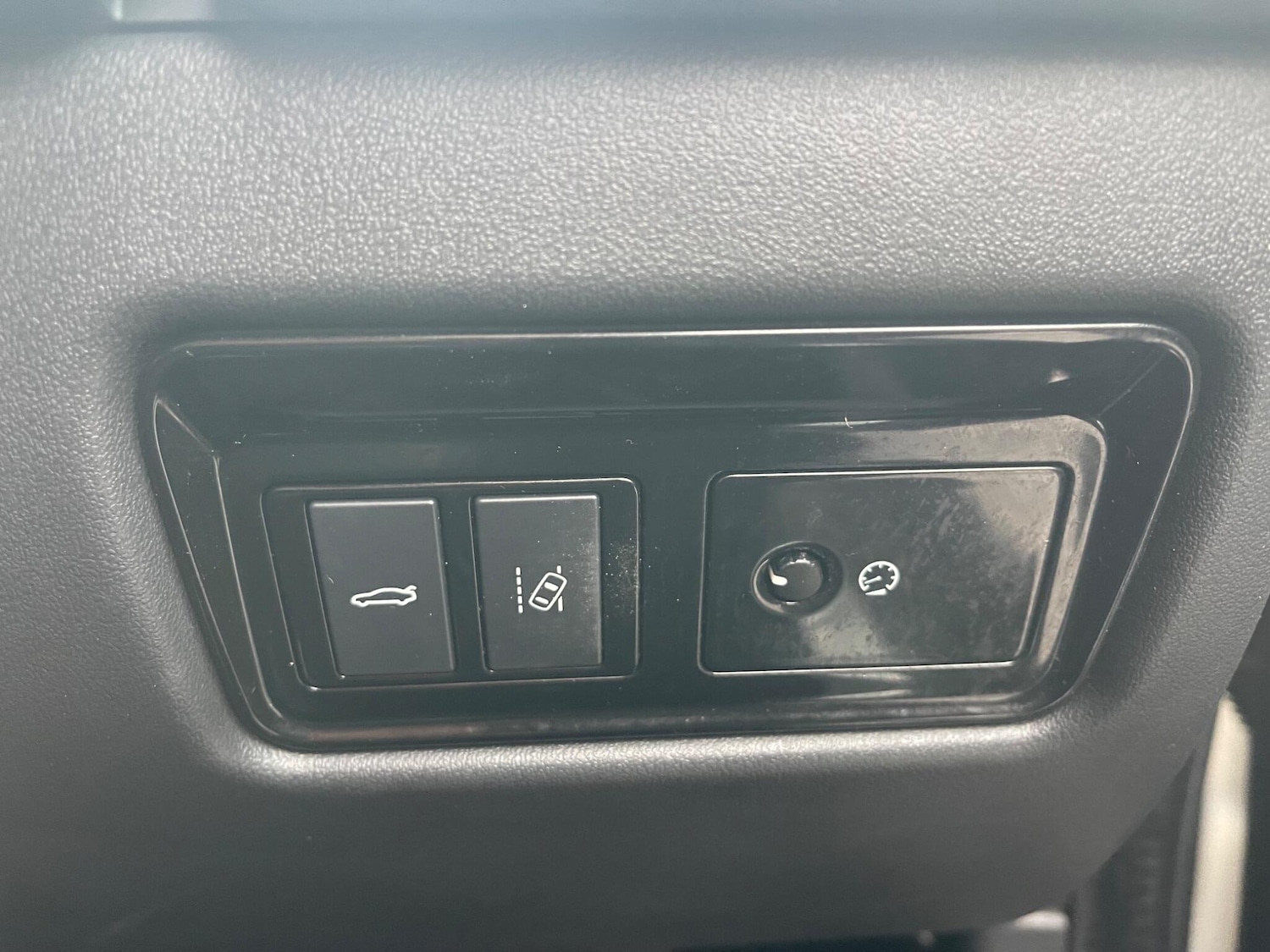 Used Jaguar XE 2016 for sale - 76995568: Photo 17