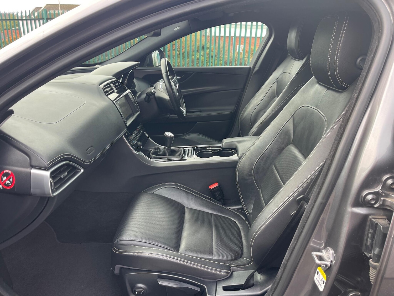 Used Jaguar XE 2017 for sale - 76597177: Photo 14