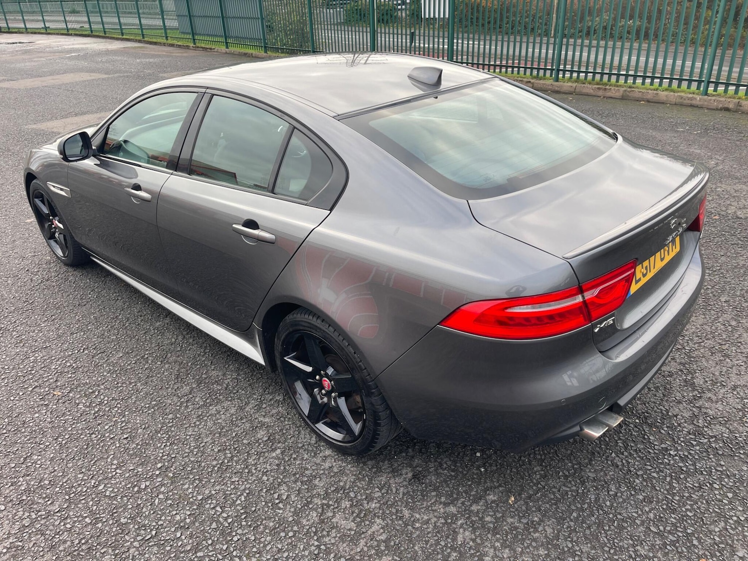 Used Jaguar XE 2017 for sale - 76597177: Photo 2