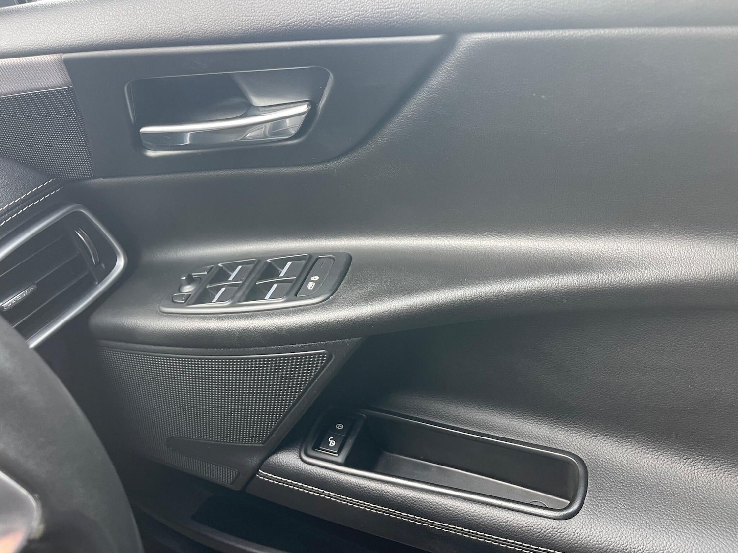 Used Jaguar XE 2017 for sale - 76597177: Photo 22