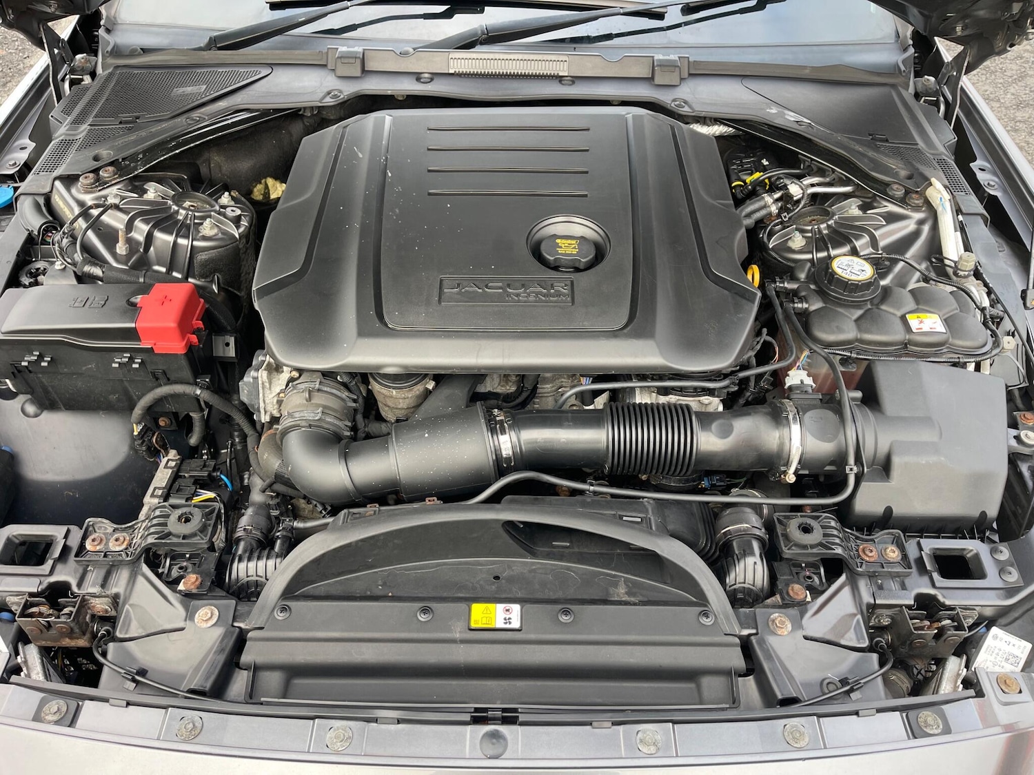 Used Jaguar XE 2017 for sale - 76597177: Photo 30