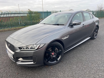 Used Jaguar XE 2017 for sale - 76597177: Photo