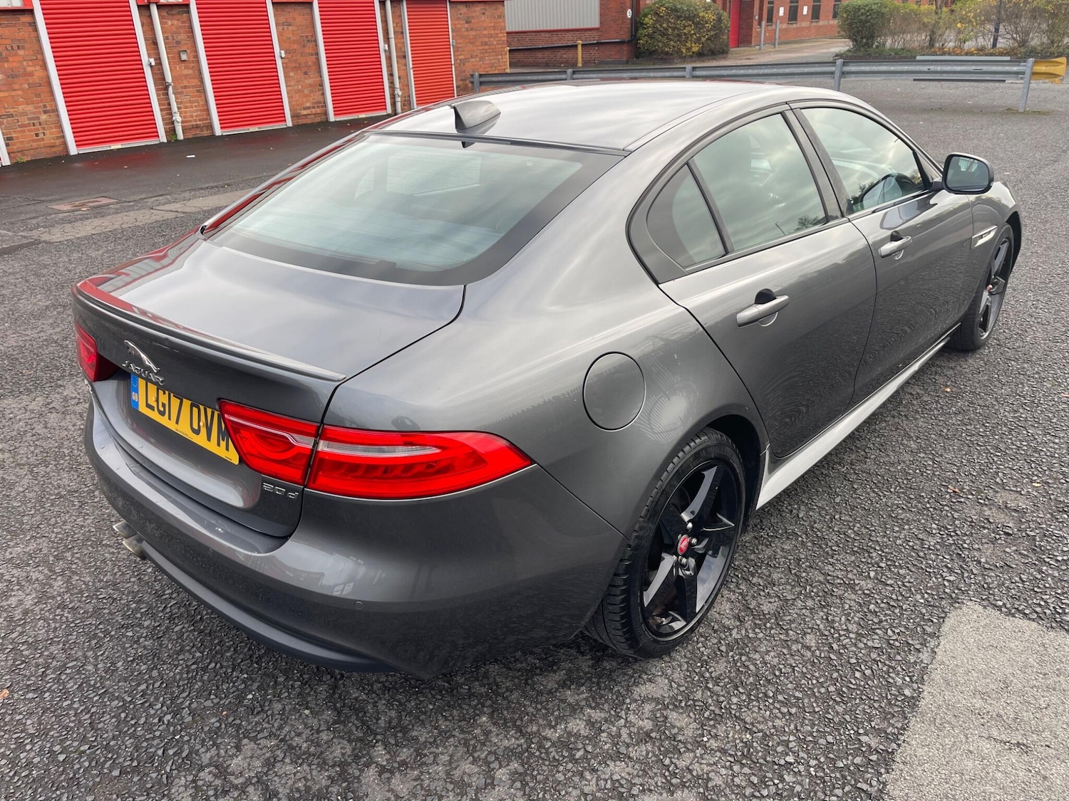 Used Jaguar XE 2017 for sale - 76597177: Photo 4