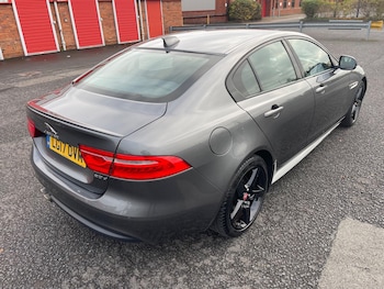 Used Jaguar XE 2017 for sale - 76597177: Photo