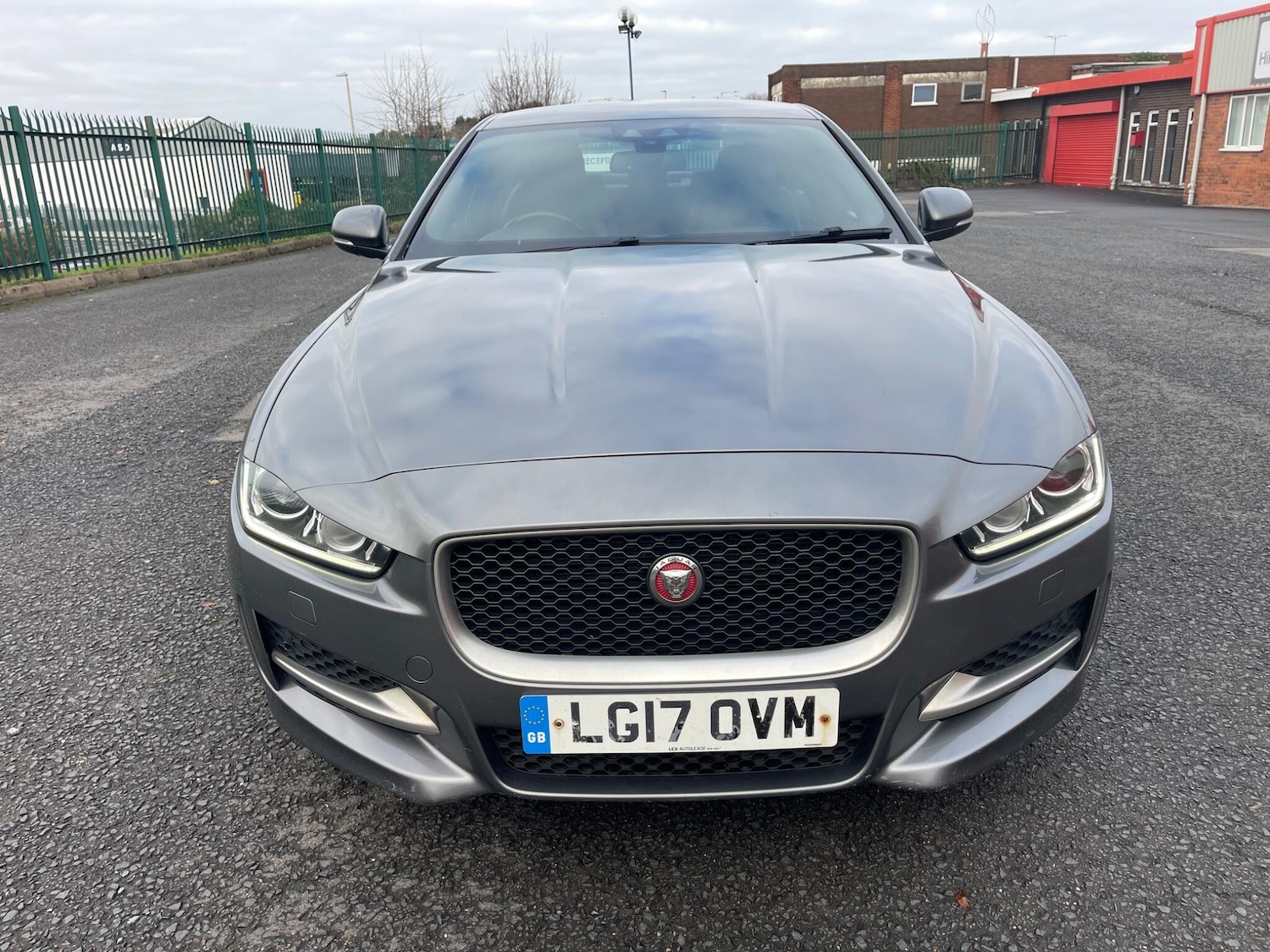 Used Jaguar XE 2017 for sale - 76597177: Photo 5