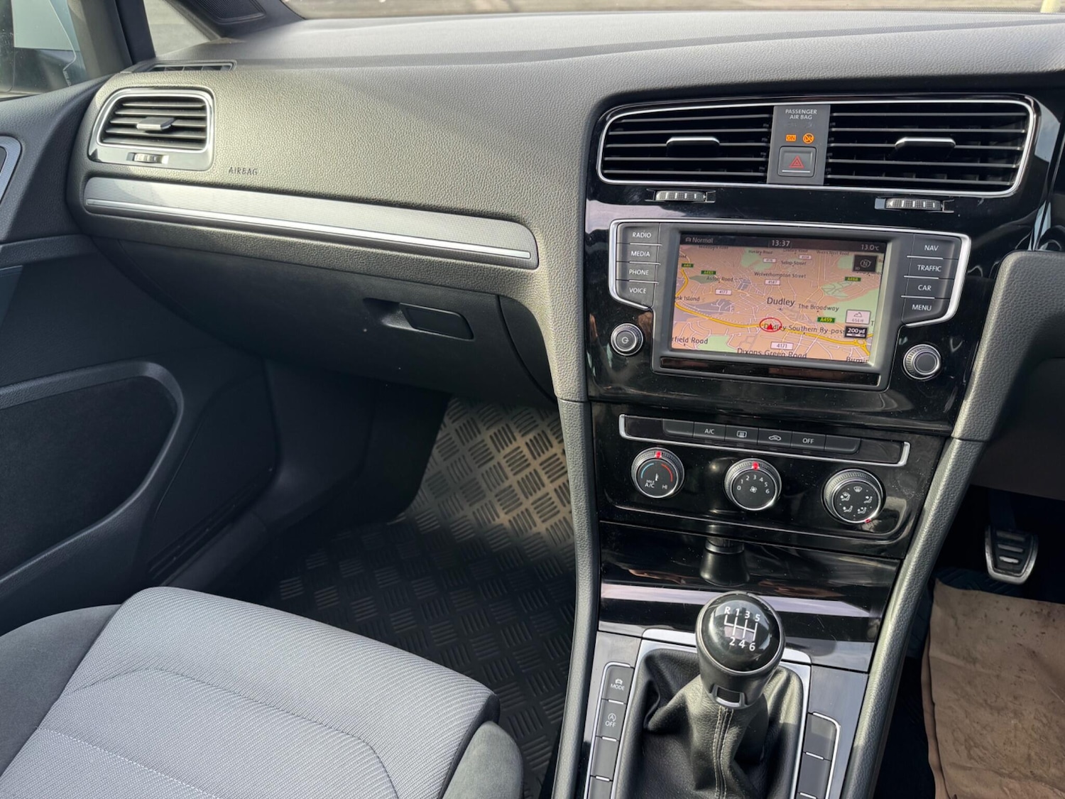 Used Volkswagen Golf 2016 for sale - 77633433: Photo 11