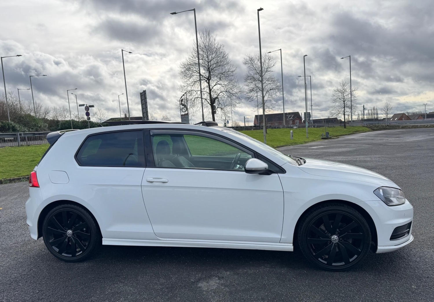 Used Volkswagen Golf 2016 for sale - 77633433: Photo 7