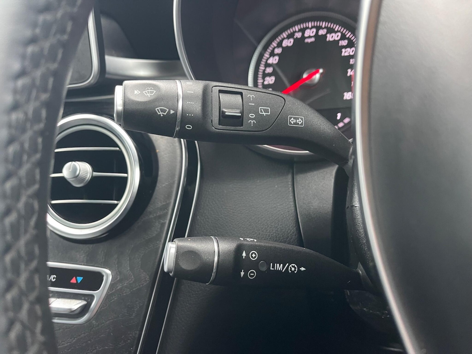 Used Mercedes-Benz GLC 2018 for sale - 76824536: Photo 23