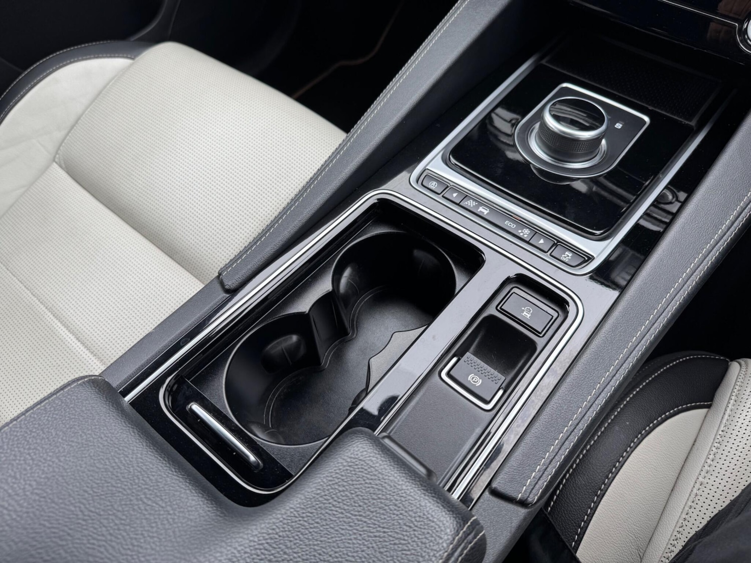 Used Jaguar F-Pace 2017 for sale - 78185259: Photo 22