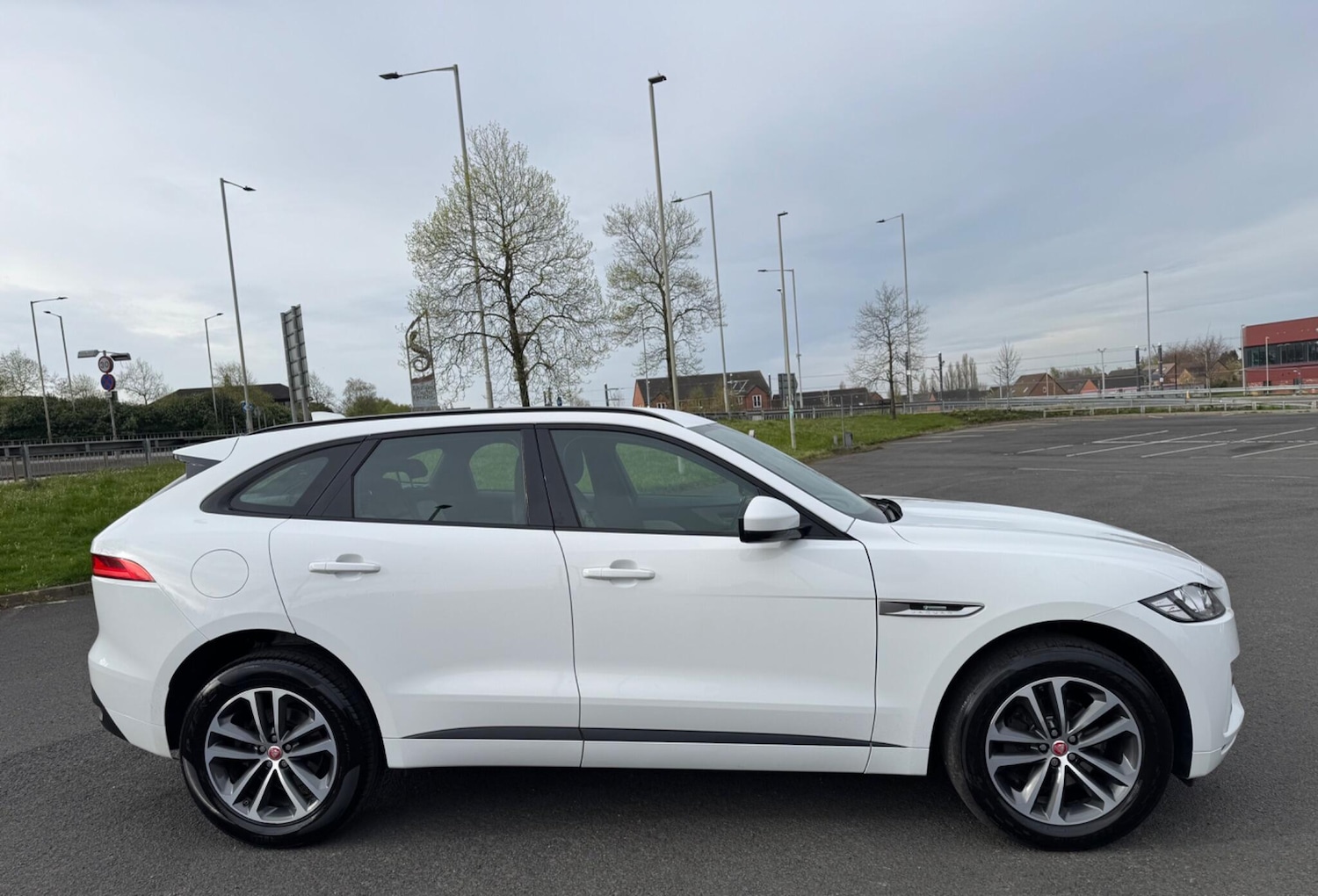 Used Jaguar F-Pace 2017 for sale - 78185259: Photo 7