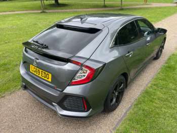 Used Honda Civic 2019 for sale - 74828900: Photo