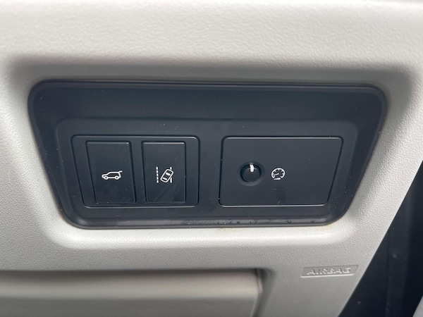 Used Land Rover Discovery Sport 2017 for sale - 75492457: Photo 25