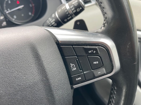Used Land Rover Discovery Sport 2017 for sale - 75492457: Photo 28