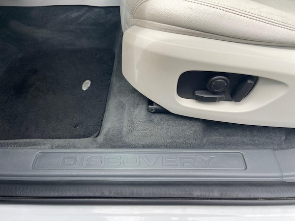 Used Land Rover Discovery Sport 2017 for sale - 75492457: Photo 33