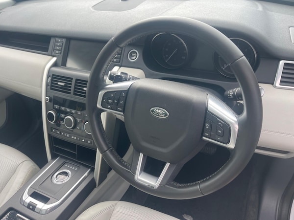 Used Land Rover Discovery Sport 2017 for sale - 75492457: Photo 9
