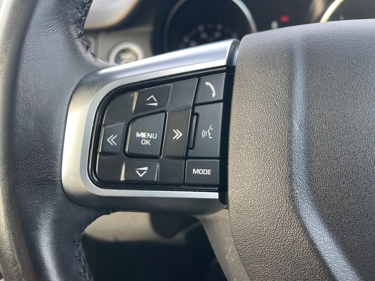 Used Land Rover Discovery Sport 2018 for sale - 76728631: Photo 26