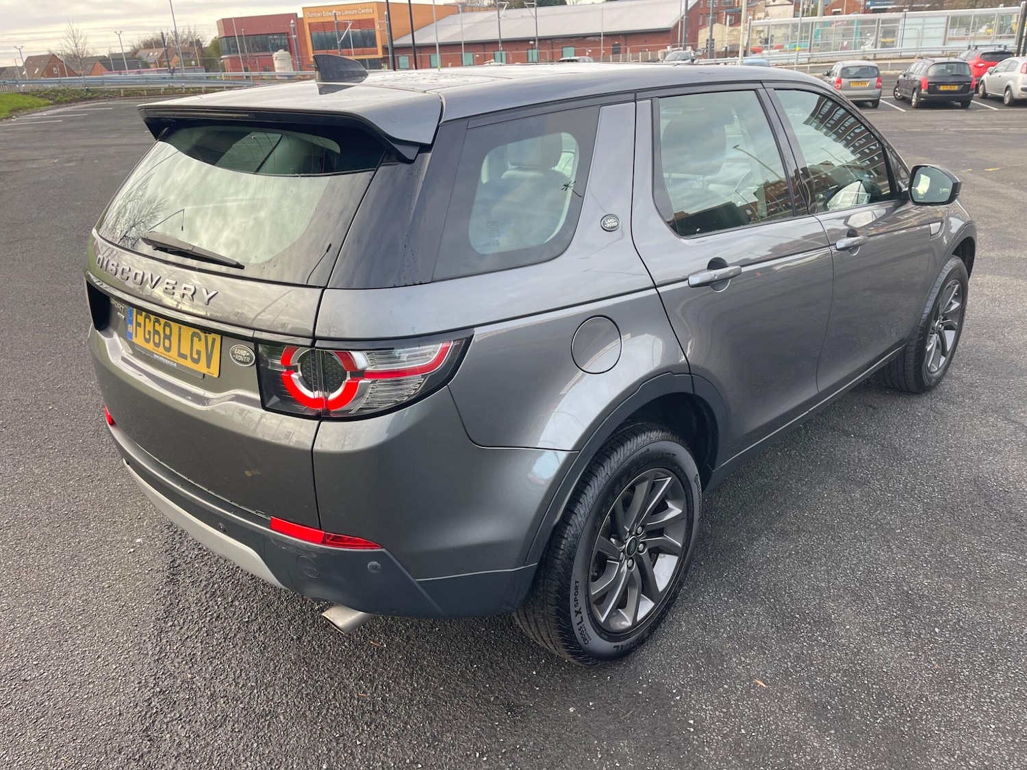 Used Land Rover Discovery Sport 2018 for sale - 76728631: Photo 4