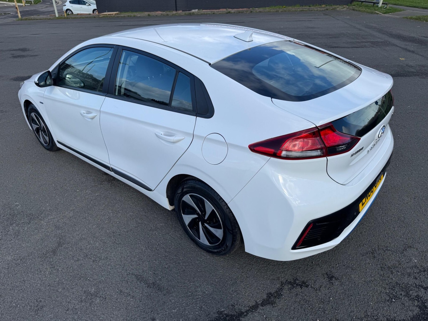 Used Hyundai IONIQ 2018 for sale - 77839306: Photo 2