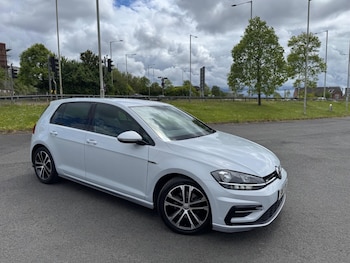 Used Volkswagen Golf 2017 for sale - 78922120: Photo