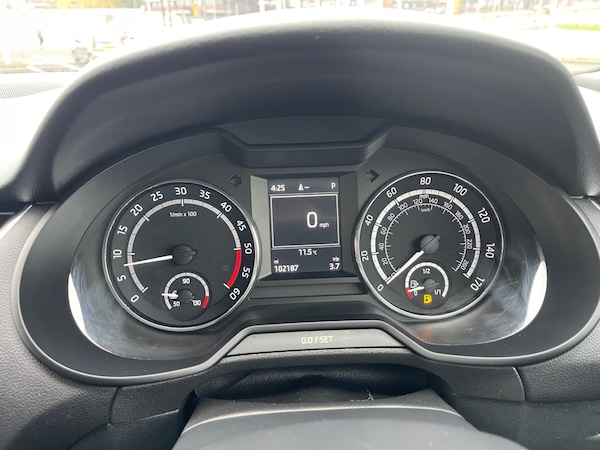 Used Skoda Octavia 2015 for sale - 76306990: Photo 10