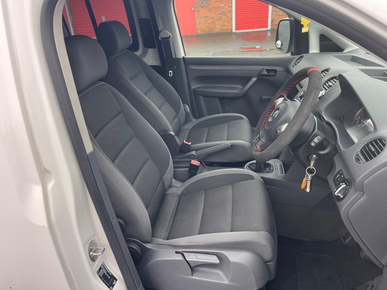 Used Volkswagen Caddy 2015 for sale - 76592697: Photo 14