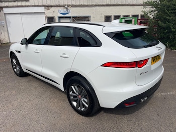 Used Jaguar F-Pace 2016 for sale - 75687295: Photo