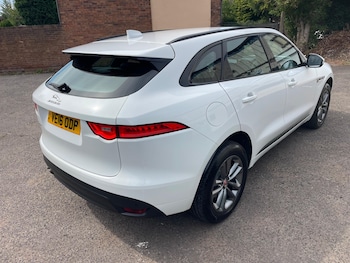 Used Jaguar F-Pace 2016 for sale - 75687295: Photo