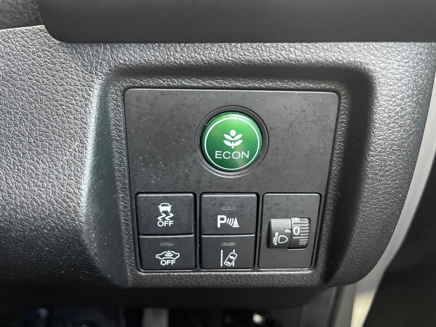 Used Honda HR-V 2016 for sale - 76988105: Photo 16