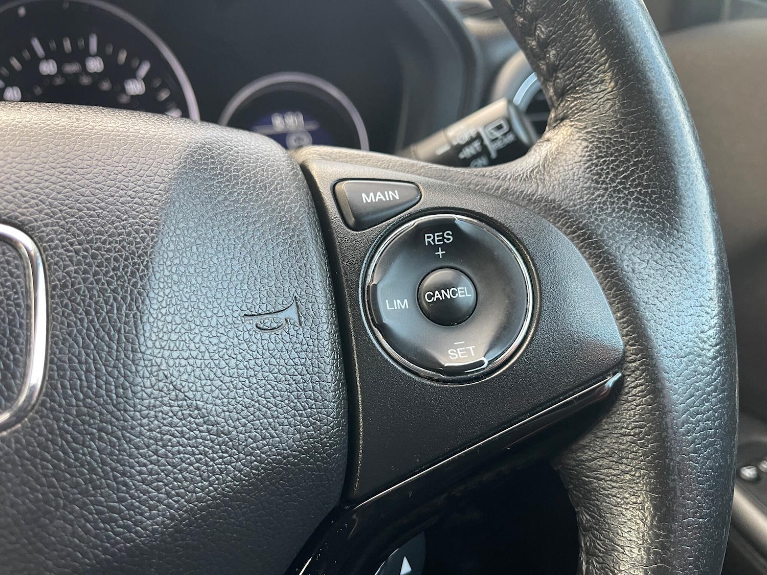 Used Honda HR-V 2016 for sale - 76988105: Photo 21