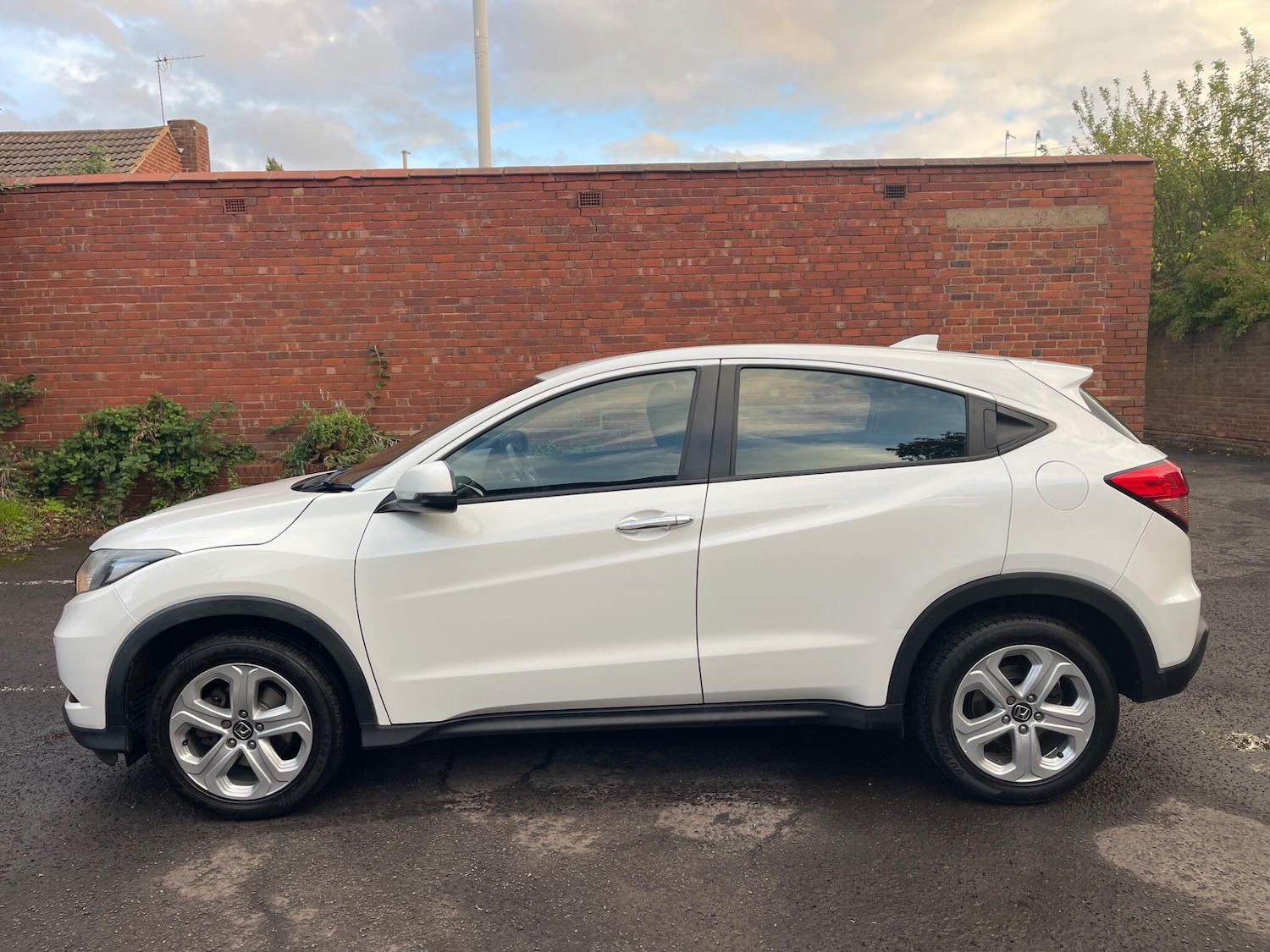 Used Honda HR-V 2016 for sale - 76988105: Photo 8