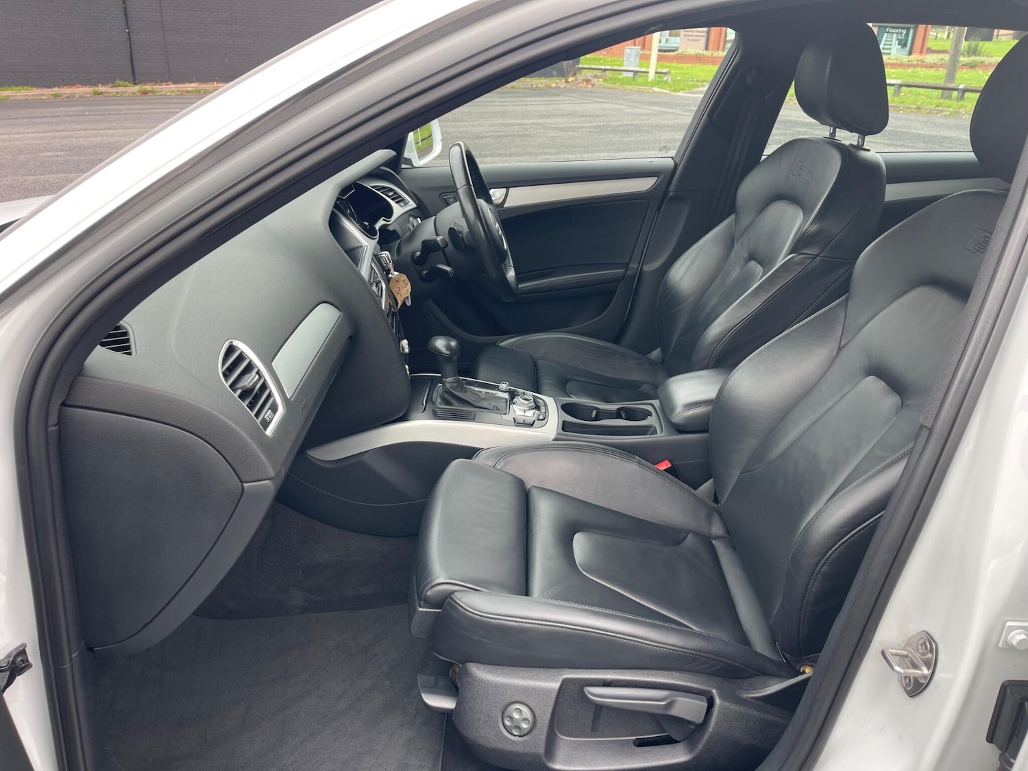 Used Audi A4 2015 for sale - 76380519: Photo 13