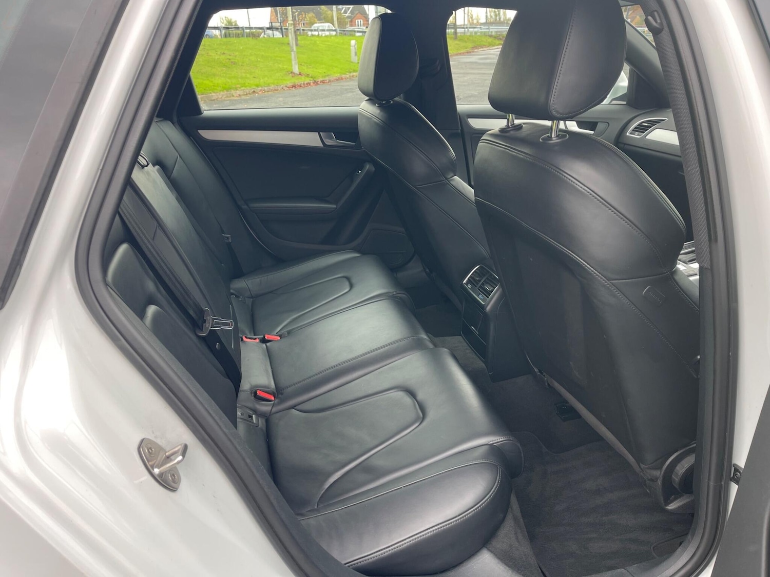 Used Audi A4 2015 for sale - 76380519: Photo 16