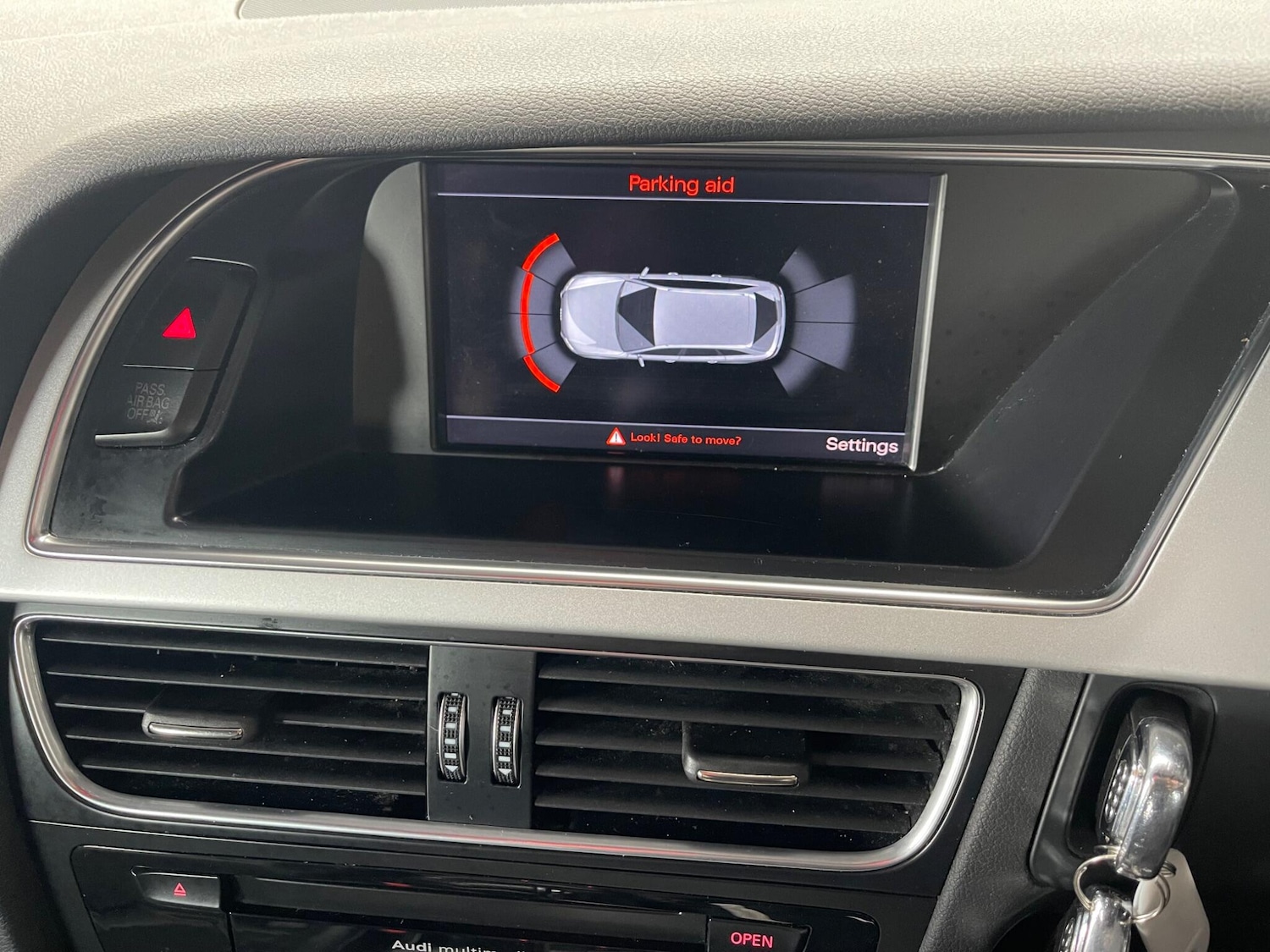 Used Audi A4 2015 for sale - 76380519: Photo 20