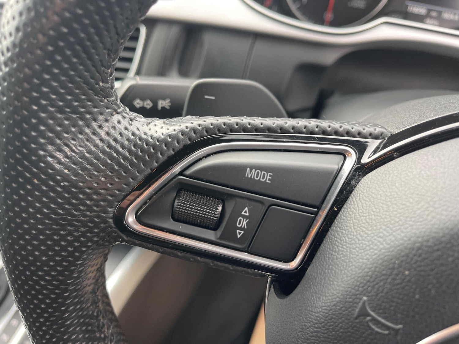 Used Audi A4 2015 for sale - 76380519: Photo 23