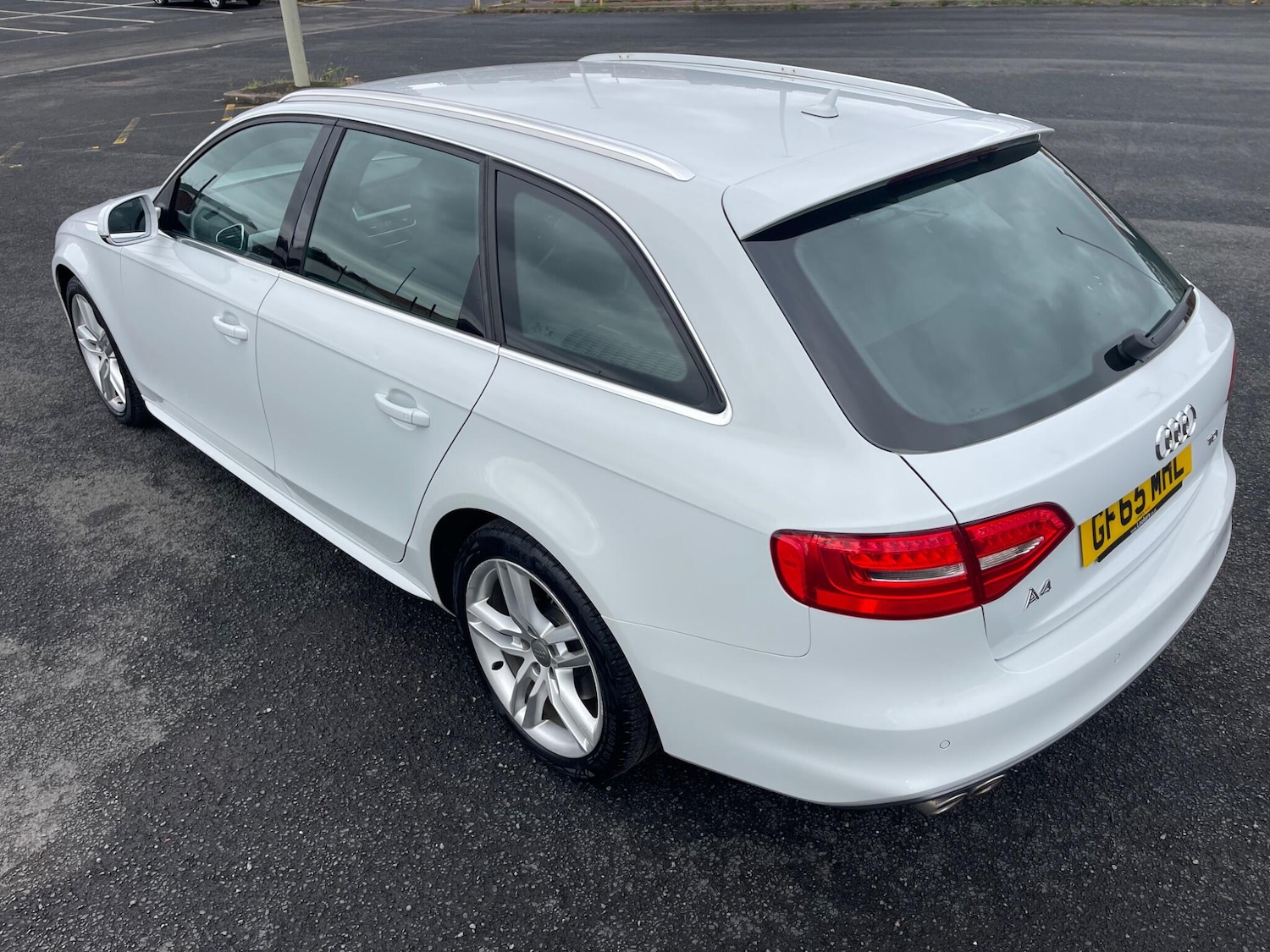 Used Audi A4 2015 for sale - 76380519: Photo 4