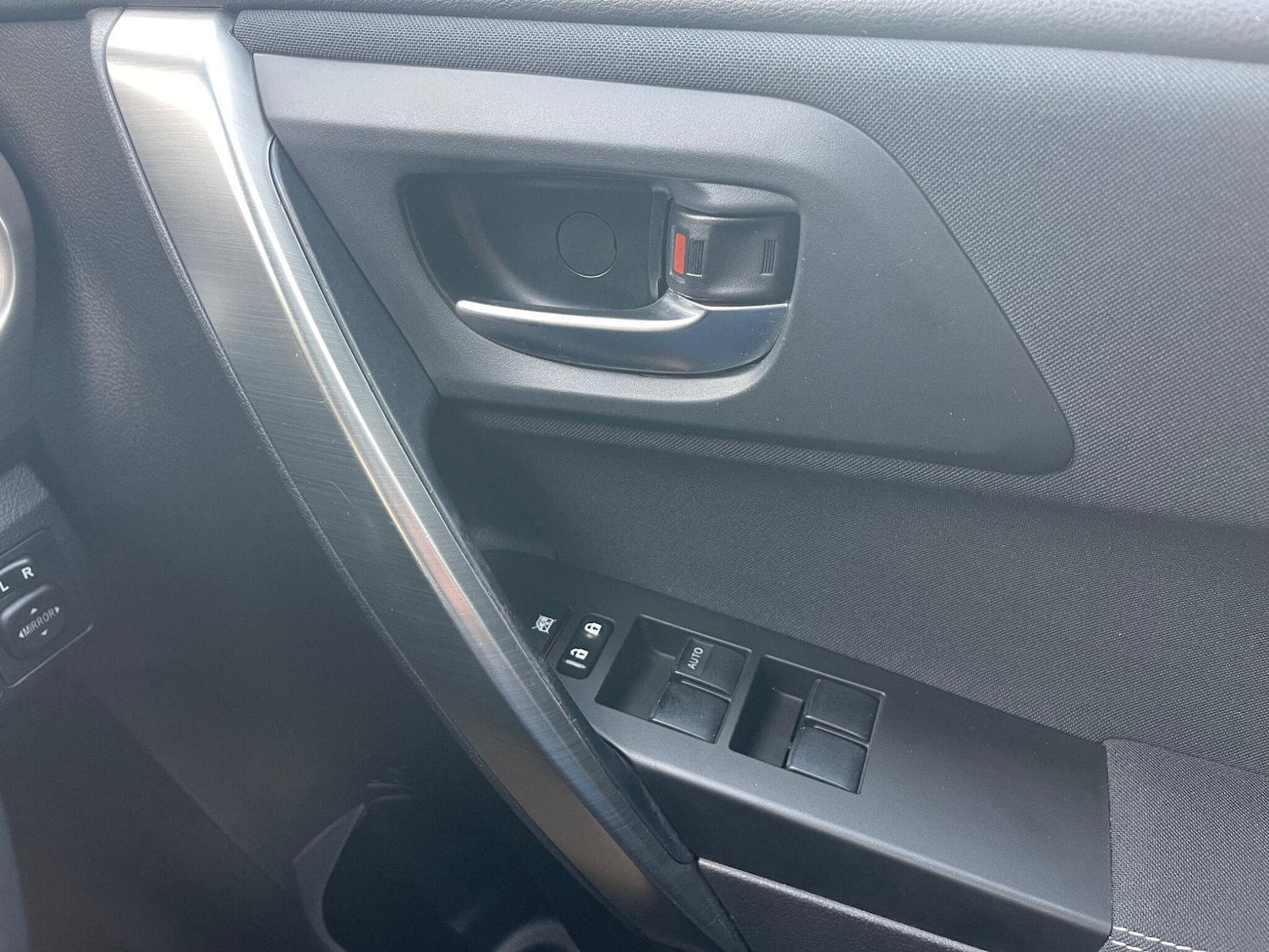 Used Toyota Auris 2014 for sale - 76988461: Photo 14