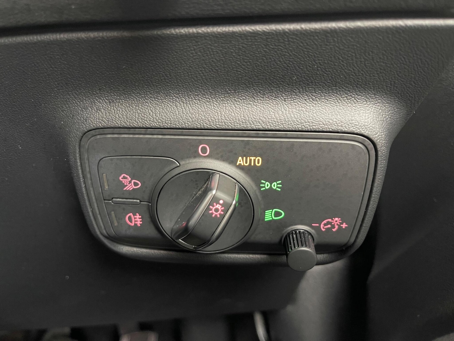 Used Audi TT 2016 for sale - 76990519: Photo 15