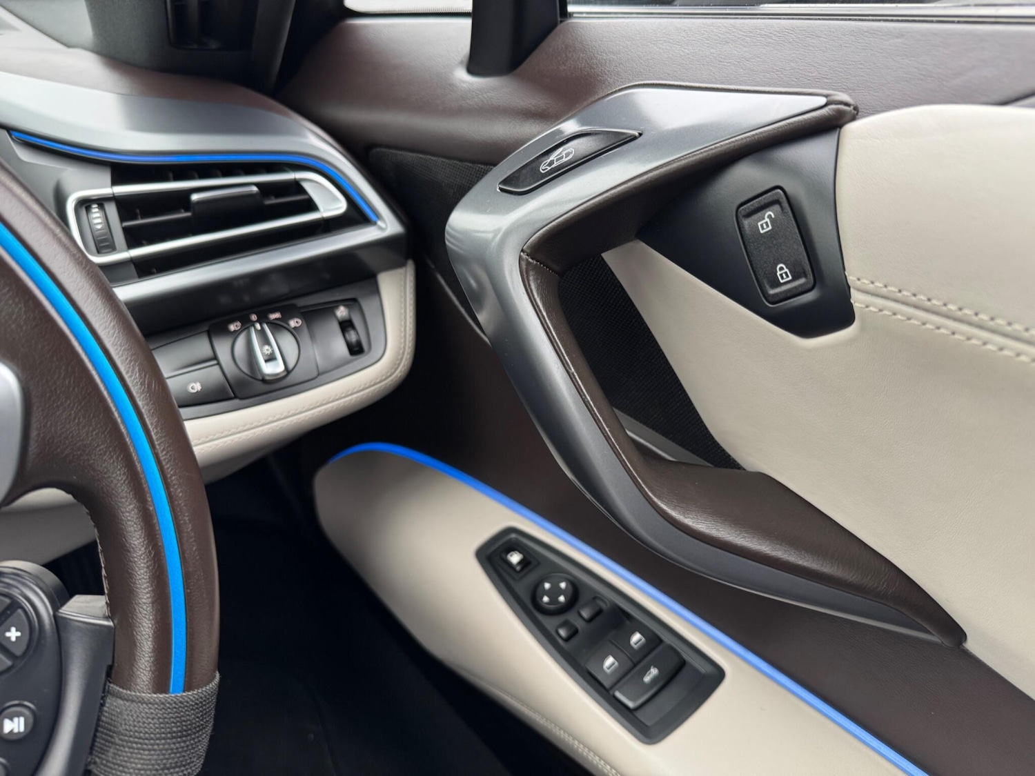 Used BMW i8 2015 for sale - 77291668: Photo 23