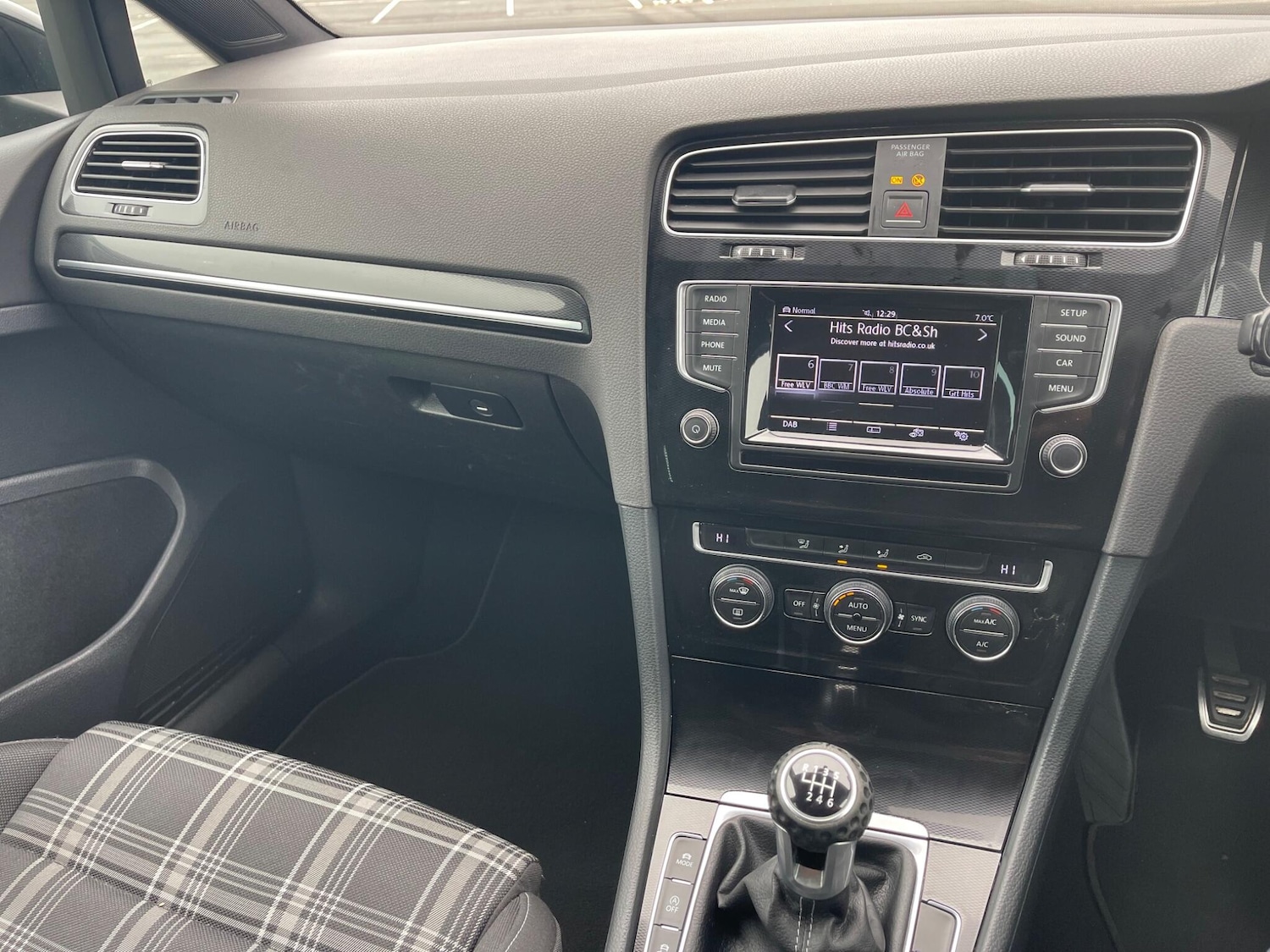 Used Volkswagen Golf 2015 for sale - 76997671: Photo 11