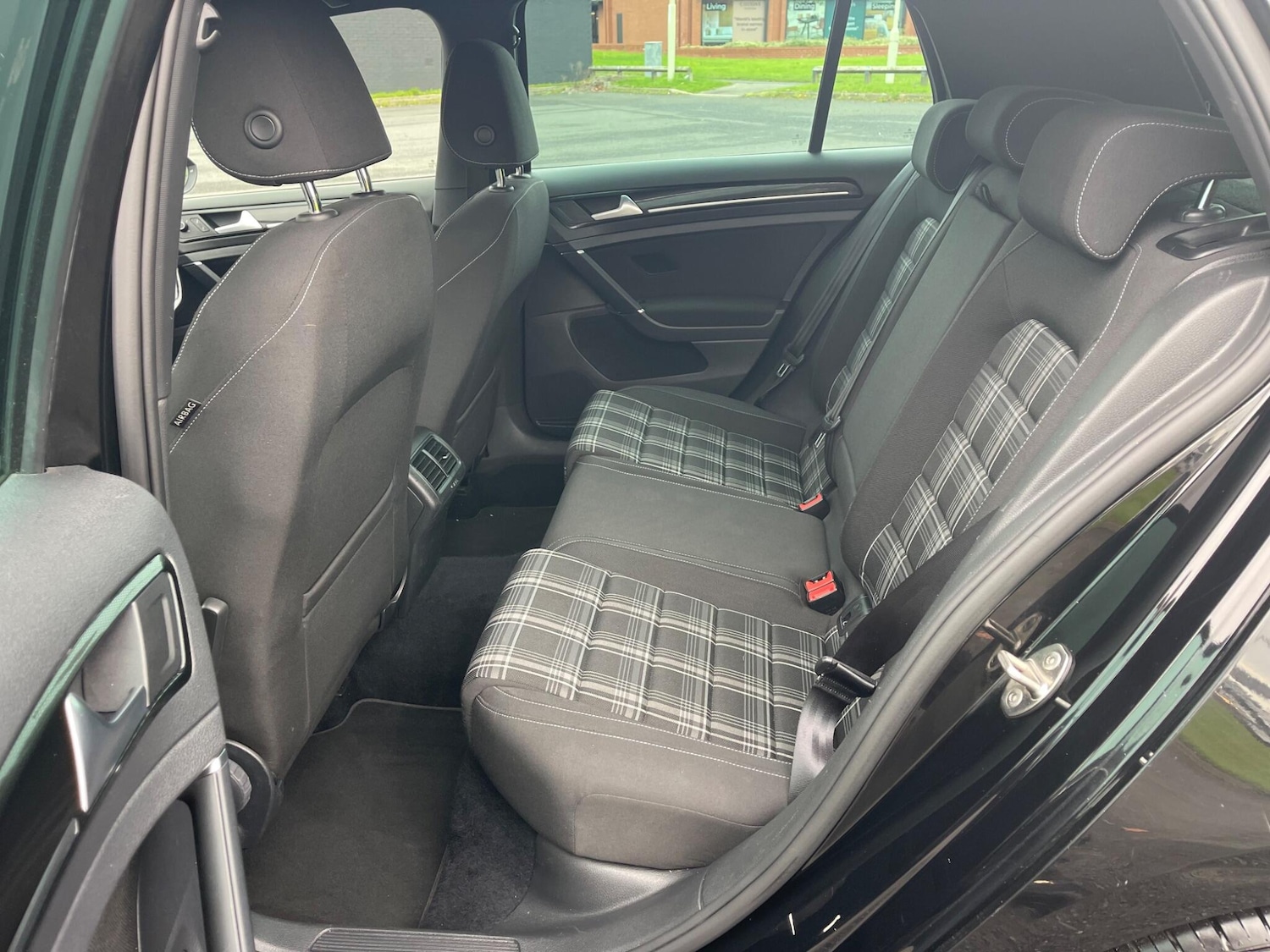 Used Volkswagen Golf 2015 for sale - 76997671: Photo 15