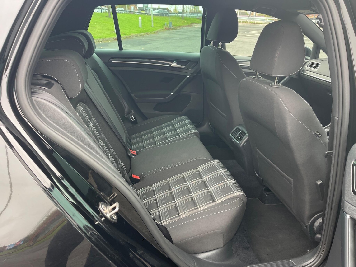 Used Volkswagen Golf 2015 for sale - 76997671: Photo 16