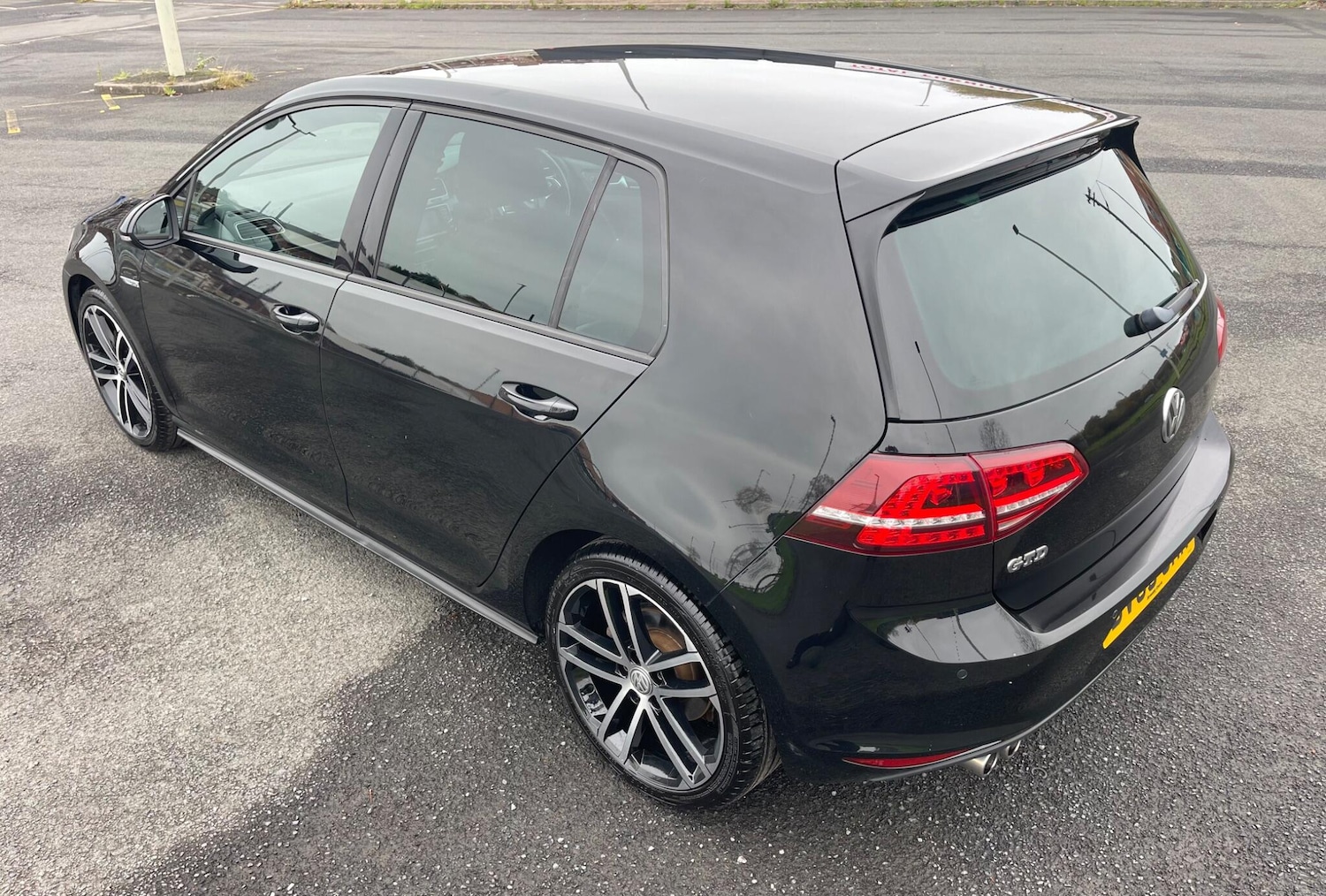 Used Volkswagen Golf 2015 for sale - 76997671: Photo 2