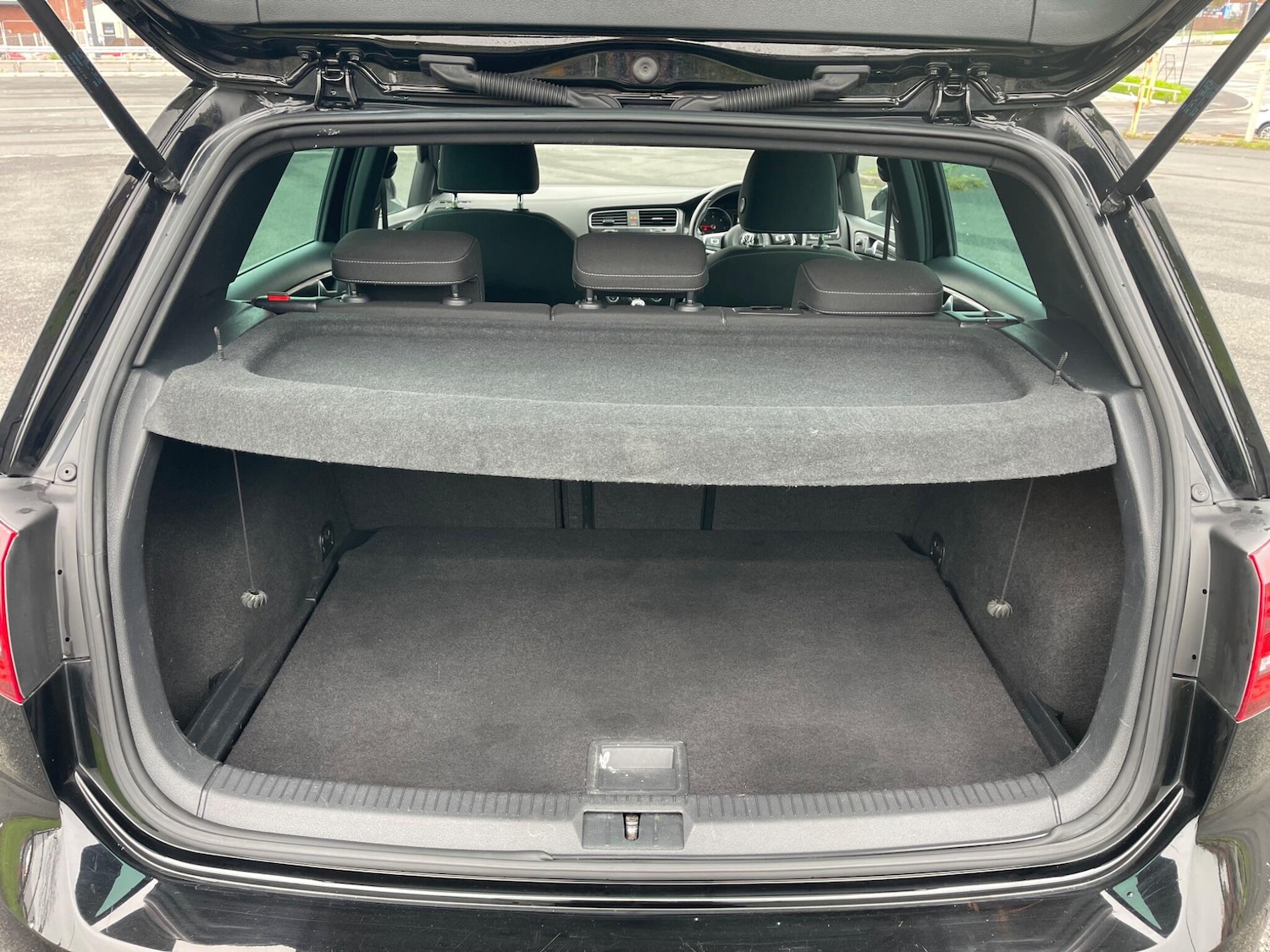 Used Volkswagen Golf 2015 for sale - 76997671: Photo 28