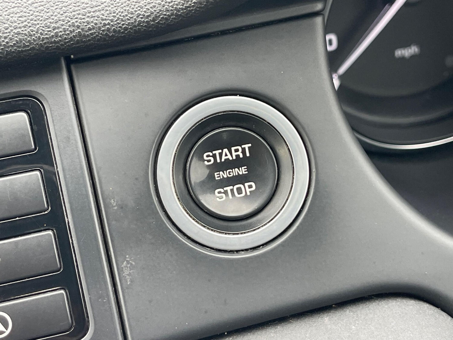 Used Land Rover Discovery Sport for sale - 76996853: Photo 21