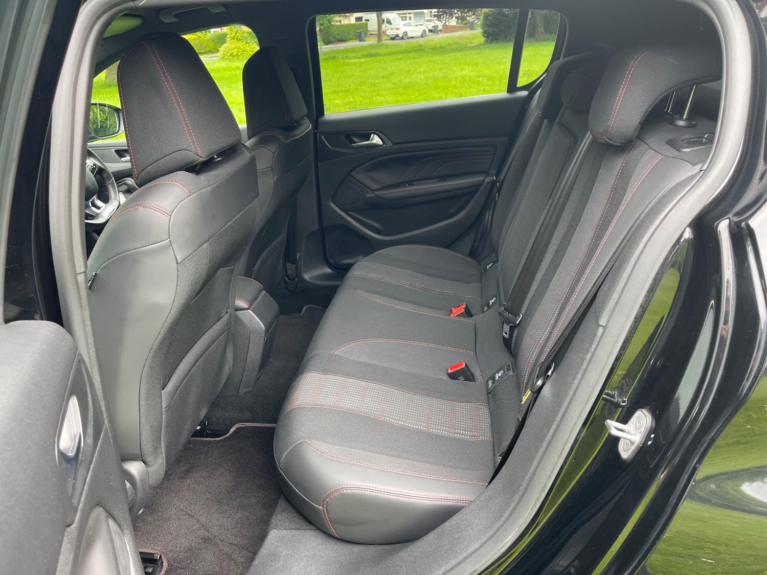 Used Peugeot 308 2016 for sale - 76728635: Photo 17