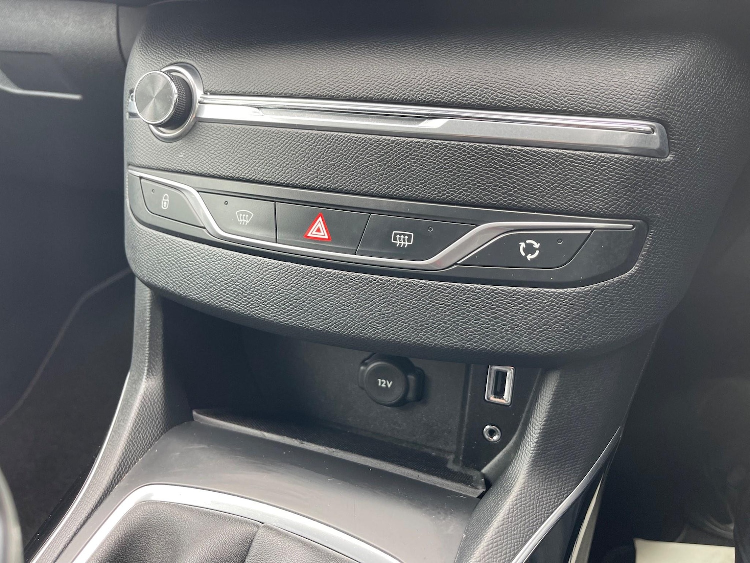 Used Peugeot 308 2016 for sale - 76728635: Photo 22