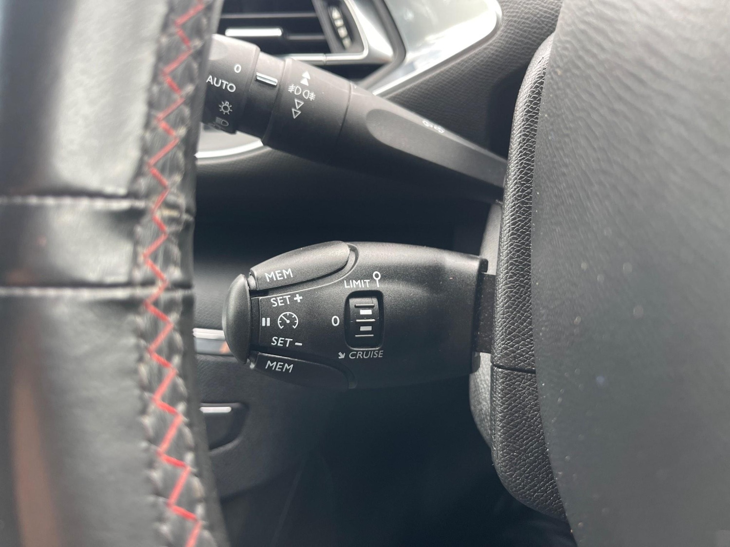 Used Peugeot 308 2016 for sale - 76728635: Photo 23