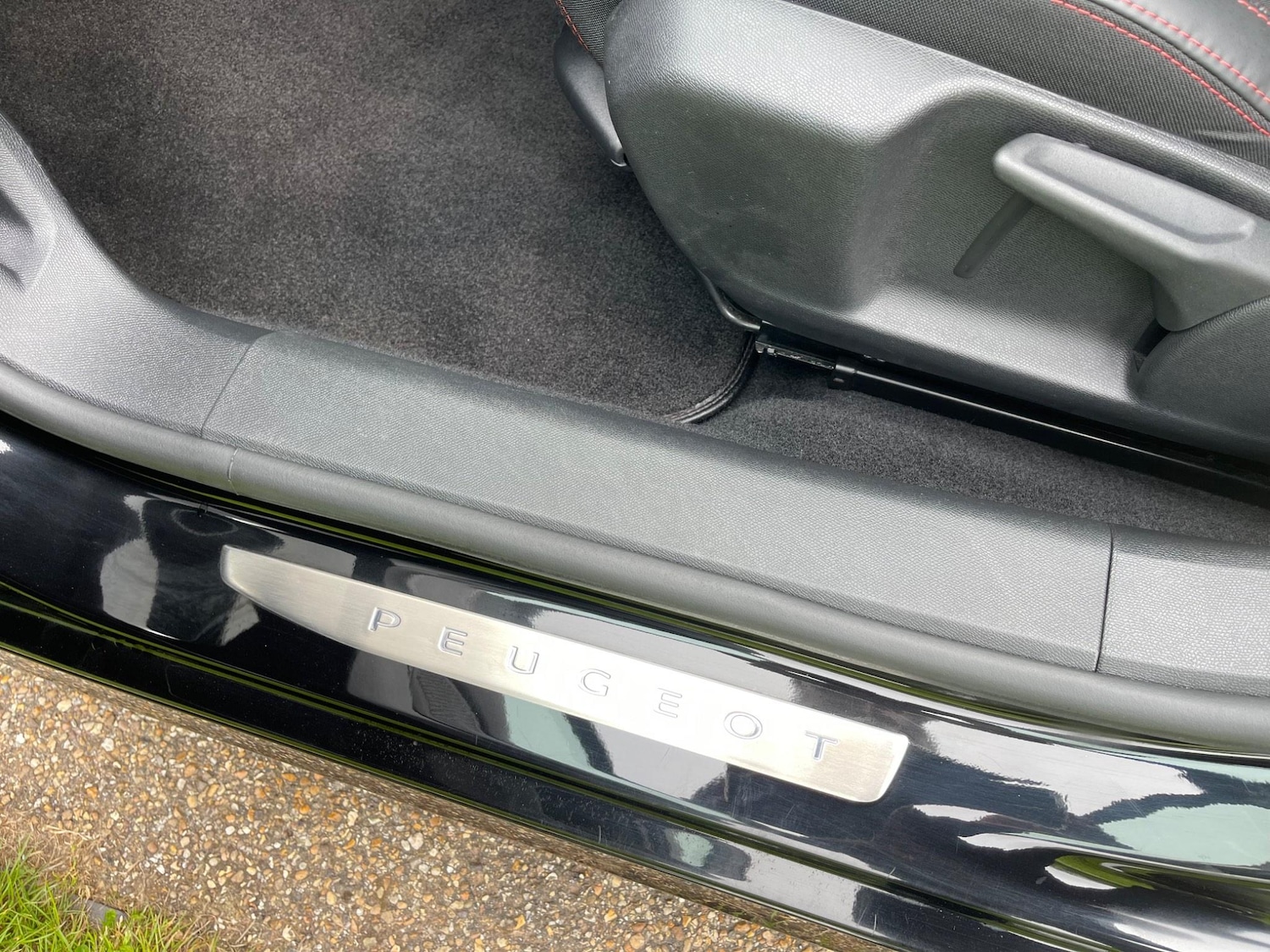 Used Peugeot 308 2016 for sale - 76728635: Photo 28