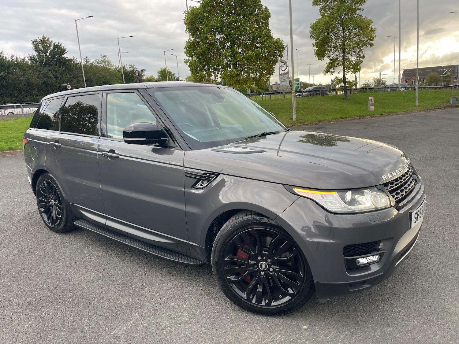 Used Land Rover Range Rover Sport 2016 for sale - 76094392: Photo 1